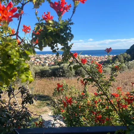 Enjoy The Stunning Views In Muzazzi, Our Riviera Σπίτι διακοπών *