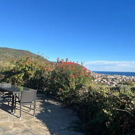 Enjoy The Stunning Views In Muzazzi, Our Riviera Σπίτι διακοπών *