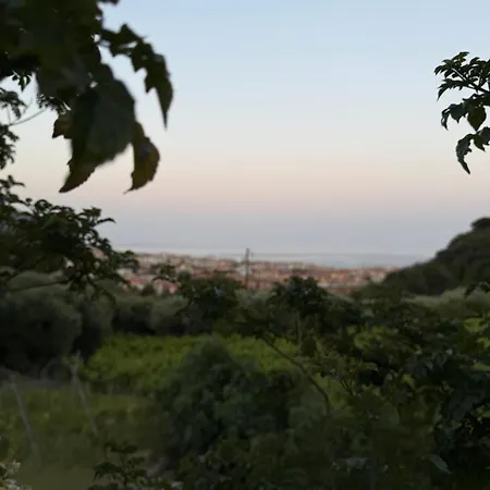 Enjoy The Stunning Views In Muzazzi, Our Riviera * بيترا ليغوري